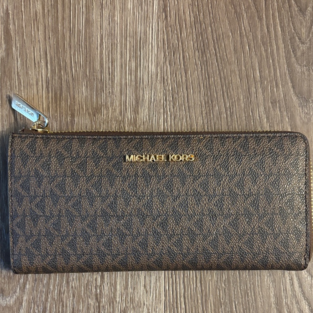 Michael Kors Gold and Brown Zip Wallet